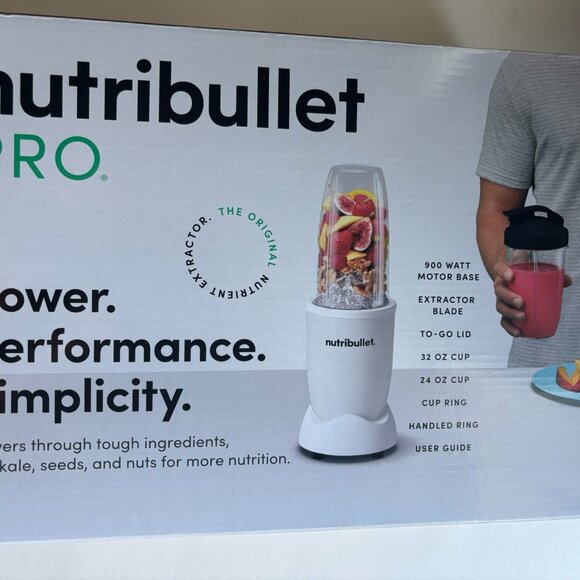 NEW Nutribullet Pro 900 Series - Matte White: 900-Watt Personal Blender, Smoothi - Picture 9 of 12